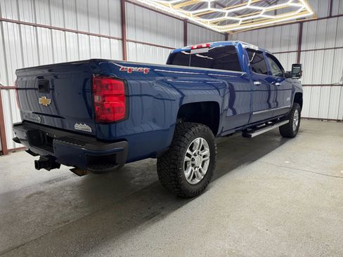 Used 2016 Chevrolet Silverado 2500 High Country w/ High Country Premium Package image 6