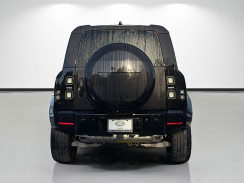 New 2026 Land Rover Defender 110 X-Dynamic SE AWD/4WD image 4