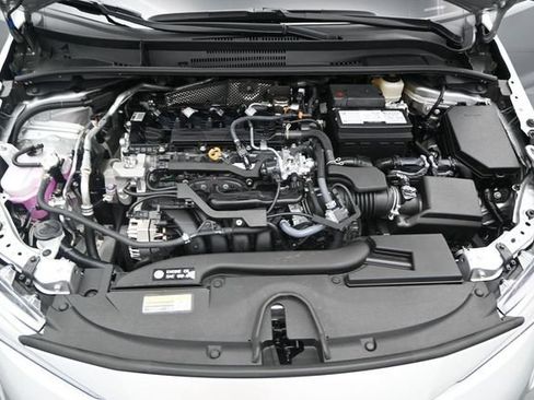 Used 2026 Toyota Corolla LE FWD image 17