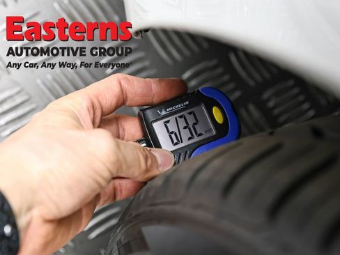 Used 2023 Tesla Model 3 Standard Range image 23