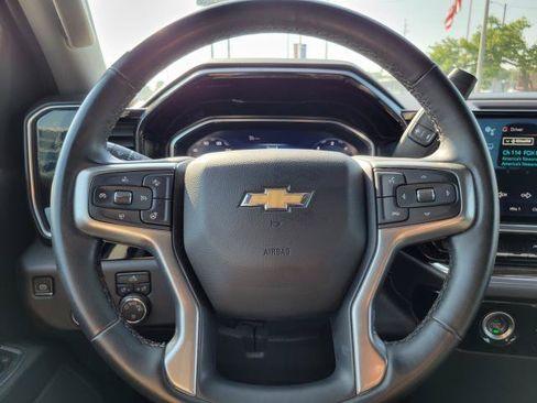 Used 2024 Chevrolet Silverado 1500 LT AWD/4WD image 12