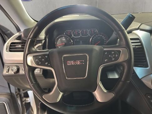 Used 2016 GMC Yukon XL SLT w/ Open Road Package AWD/4WD image 24