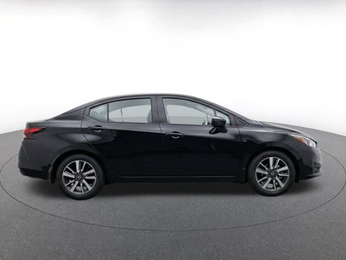 Used 2025 Nissan Versa SV FWD image 8