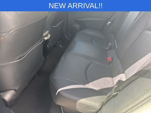 Used 2022 Toyota Prius XLE FWD image 4