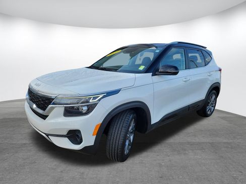 Used 2023 Kia Seltos S FWD image 3