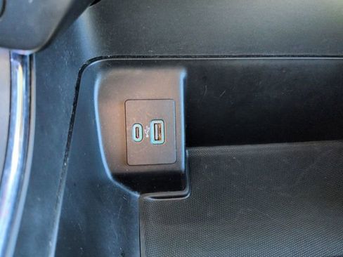 Certified 2022 Ford F150 XLT w/ Equipment Group 302A High image 25