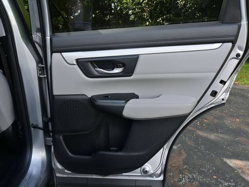 Used 2019 Honda CR-V LX image 22