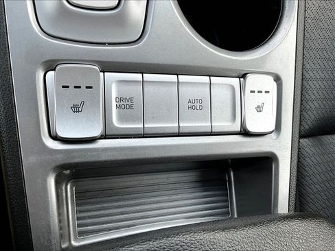 Used 2021 Hyundai Kona Limited FWD image 36
