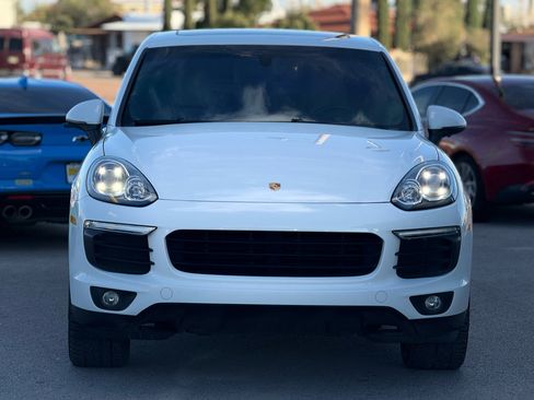 Used 2017 Porsche Cayenne image 4