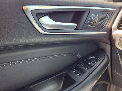 Used 2024 Ford Edge Titanium w/ Equipment Group 301A AWD/4WD image 22