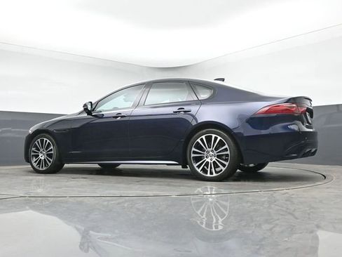 Used 2024 Jaguar XF R-Dynamic SE AWD/4WD image 37
