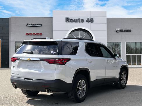 Used 2023 Chevrolet Traverse LT w/ LPO, Floor Liner Package image 5