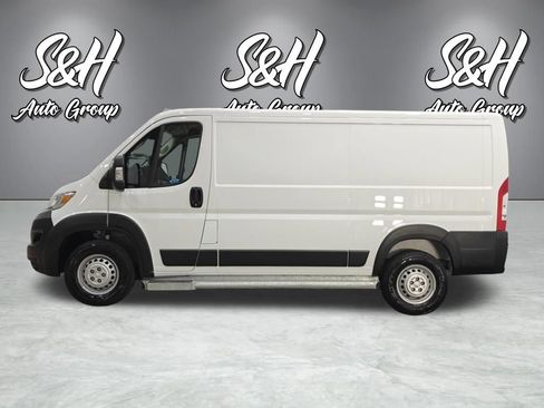 Used 2025 RAM ProMaster 2500 w/ U-Haul Equipment Group FWD image 13