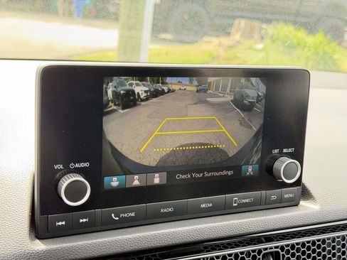 Used 2025 Honda Civic Sport image 4