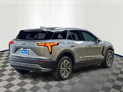 New 2026 Chevrolet Blazer EV LT image 5