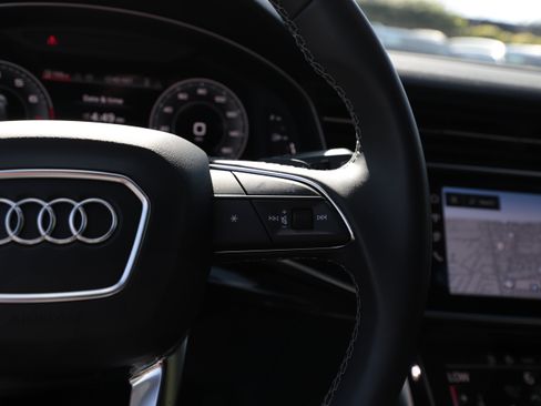 Used 2024 Audi Q8 Premium Plus AWD/4WD image 23