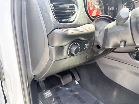 Used 2024 Dodge Durango GT RWD image 30