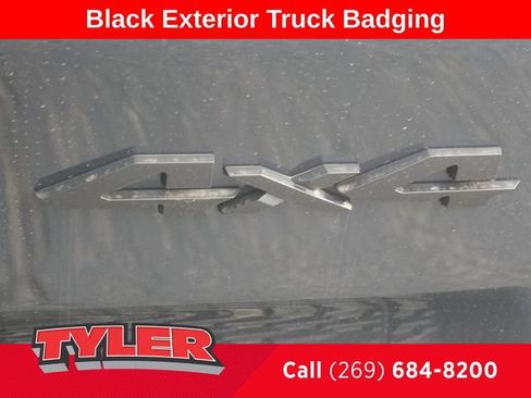 New 2026 RAM 1500 4x4 Crew Cab image 16