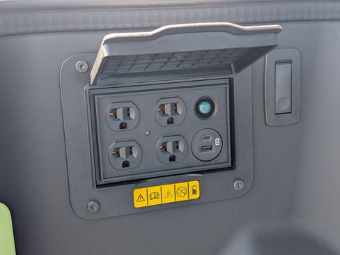 New 2025 Ford F150 Lightning Flash image 7