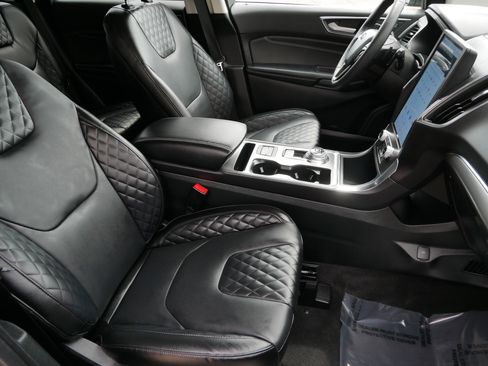 Certified 2024 Ford Edge Titanium w/ Equipment Group 301A AWD/4WD image 23