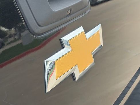 Used 2018 Chevrolet Colorado Z71 AWD/4WD image 12