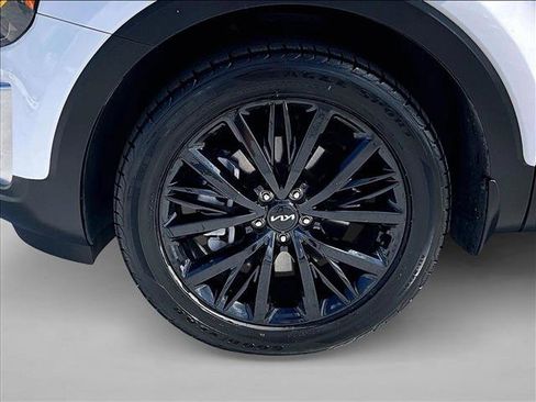 Used 2022 Kia Telluride SX w/ Towing Package FWD image 10