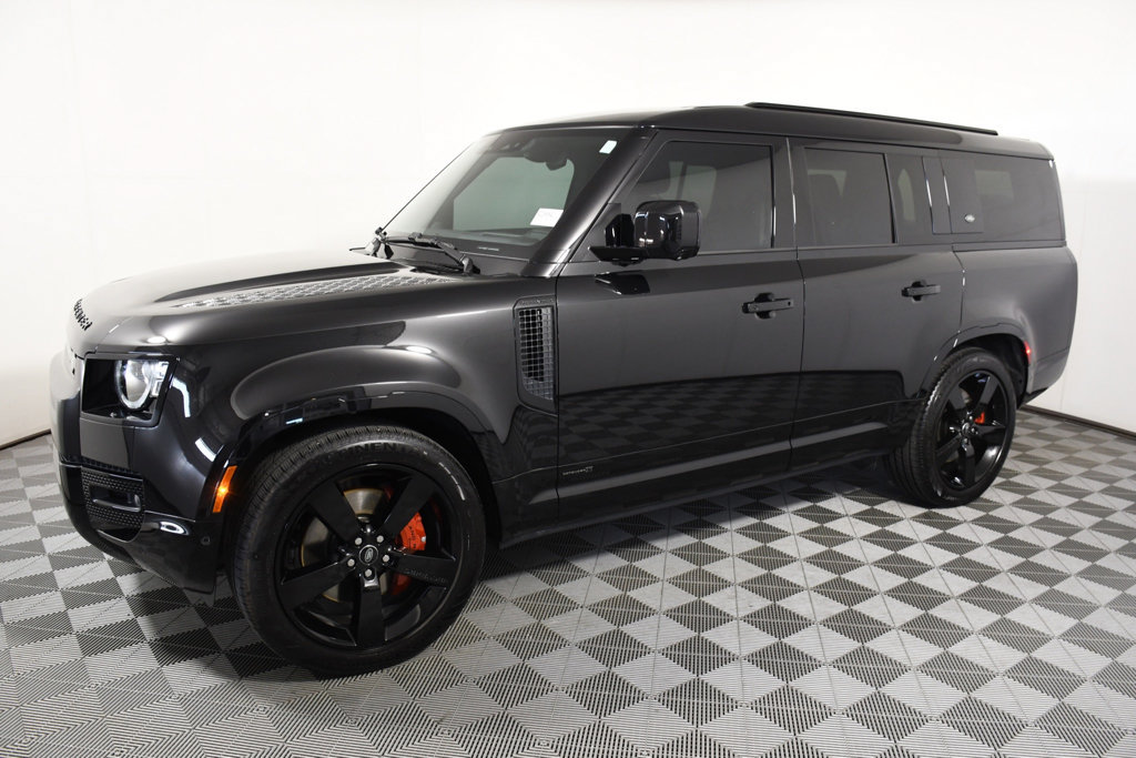 Used 2024 Land Rover Defender 130 X AWD/4WD image 2