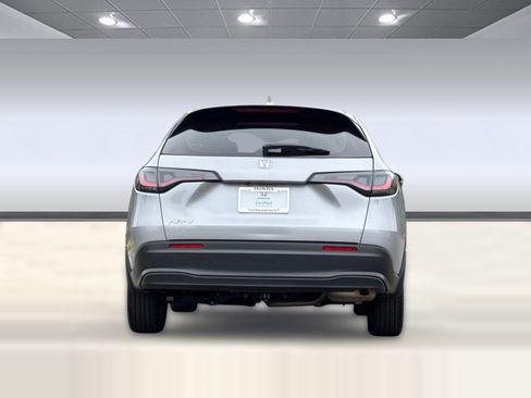 Used 2025 Honda HR-V LX image 9
