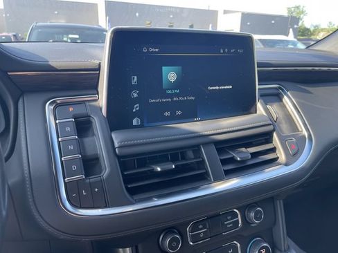 Used 2022 Chevrolet Suburban LT AWD/4WD image 28