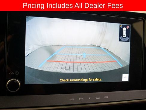 Used 2025 Toyota Prius Plug-In Hybrid FWD image 13