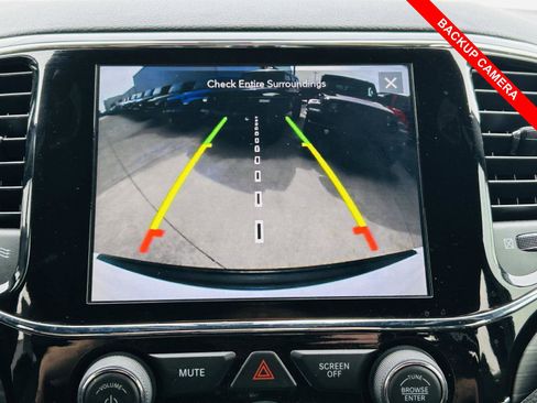 Used 2021 Jeep Grand Cherokee Laredo X image 8