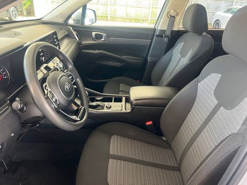 Certified 2021 Kia Sorento LX AWD/4WD image 4