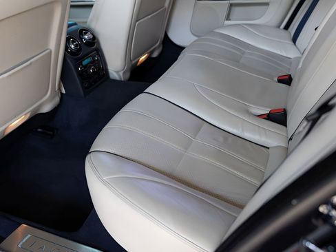 Used 2012 Jaguar XJ L RWD image 59
