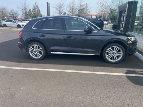 Used 2018 Audi Q5 2.0T Premium Plus image 3