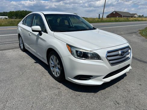 Used 2015 Subaru Legacy 2.5i Premium AWD/4WD image 4