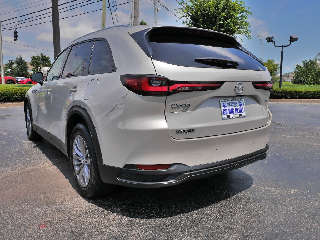 Used 2025 MAZDA CX-90 3.3 Turbo w/ Preferred Package AWD/4WD image 7
