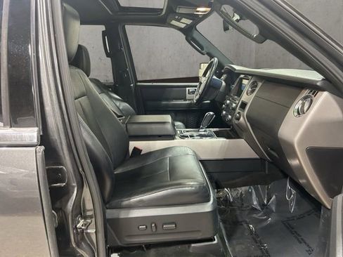 Used 2017 Ford Expedition EL Limited w/ Equipment Group 301A AWD/4WD image 20