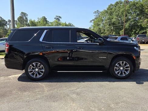 Used 2023 Chevrolet Tahoe LT w/ Luxury Package AWD/4WD image 15