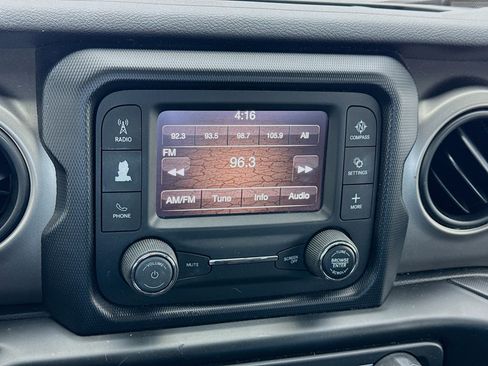 Used 2020 Jeep Wrangler Unlimited Sport AWD/4WD image 11