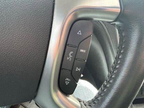 Used 2013 GMC Acadia SLE FWD image 21