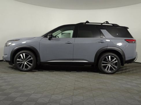 New 2025 Nissan Pathfinder Platinum image 26