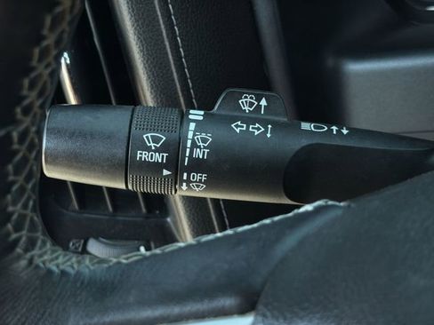 Used 2018 GMC Sierra 1500 SLT w/ SLT Premium Package image 29