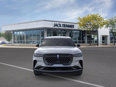 New 2026 Lincoln Nautilus Premier image 6