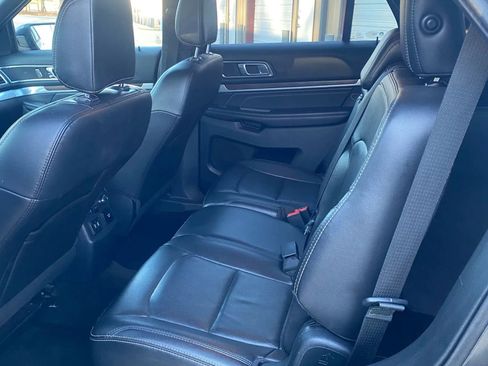 Used 2018 Ford Explorer Limited image 13