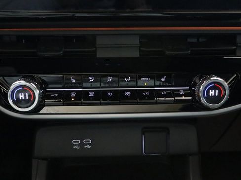 Used 2025 Honda Prologue Touring image 22