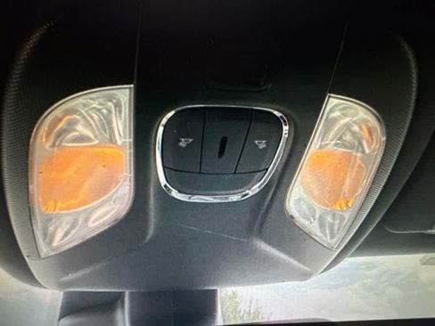 Used 2024 Jeep Compass Latitude AWD/4WD image 19