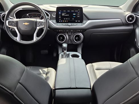 Used 2024 Chevrolet Blazer LT FWD image 12