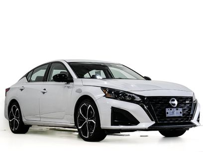 Used 2024 Nissan Altima 2.5 SR