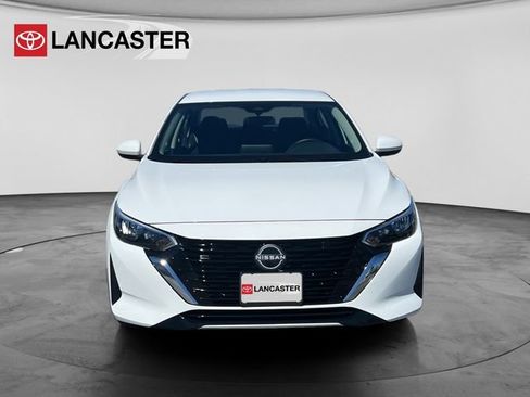 Used 2025 Nissan Sentra SV image 2