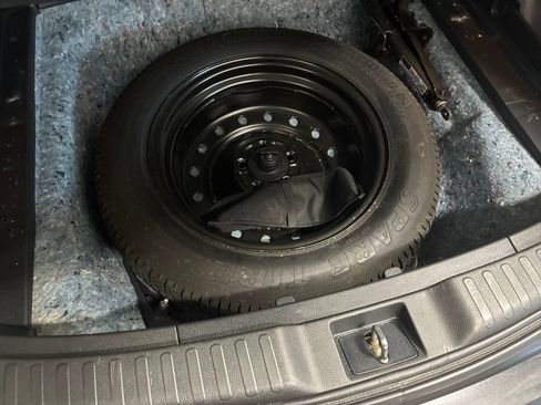 Used 2017 Honda CR-V Touring image 17